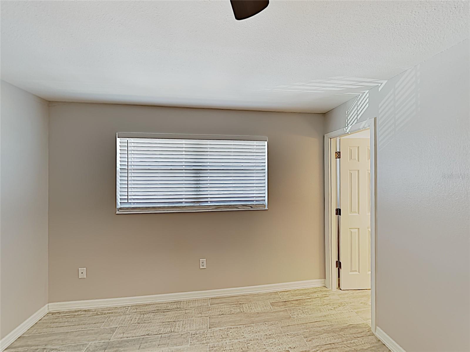 Image 7 of 12 For 525 Conway Road 91