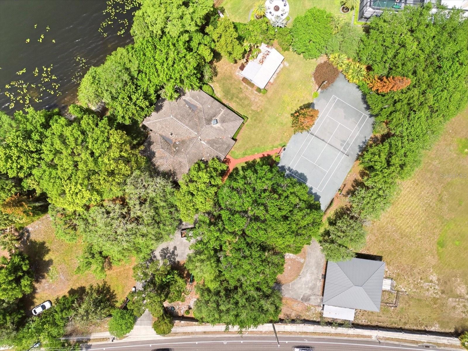 Image 44 of 73 For 4910 Lake Drive