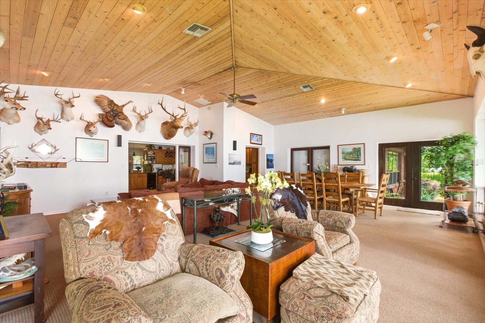 Image 45 of 73 For 4910 Lake Drive