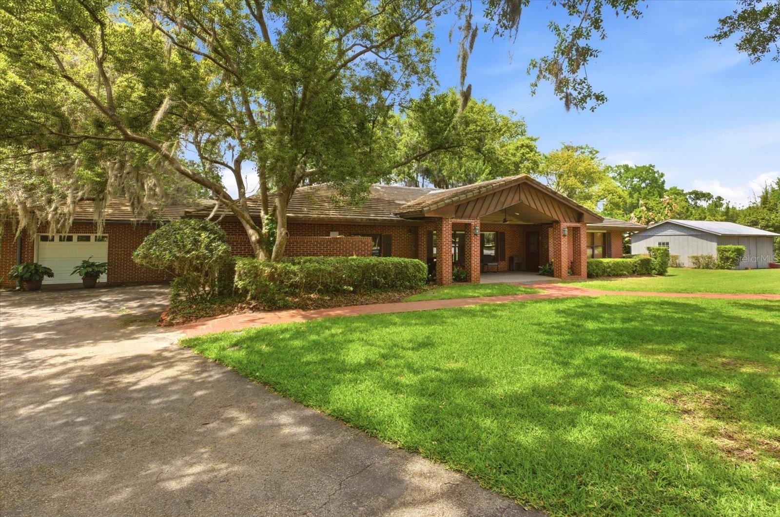 Image 6 of 73 For 4910 Lake Drive