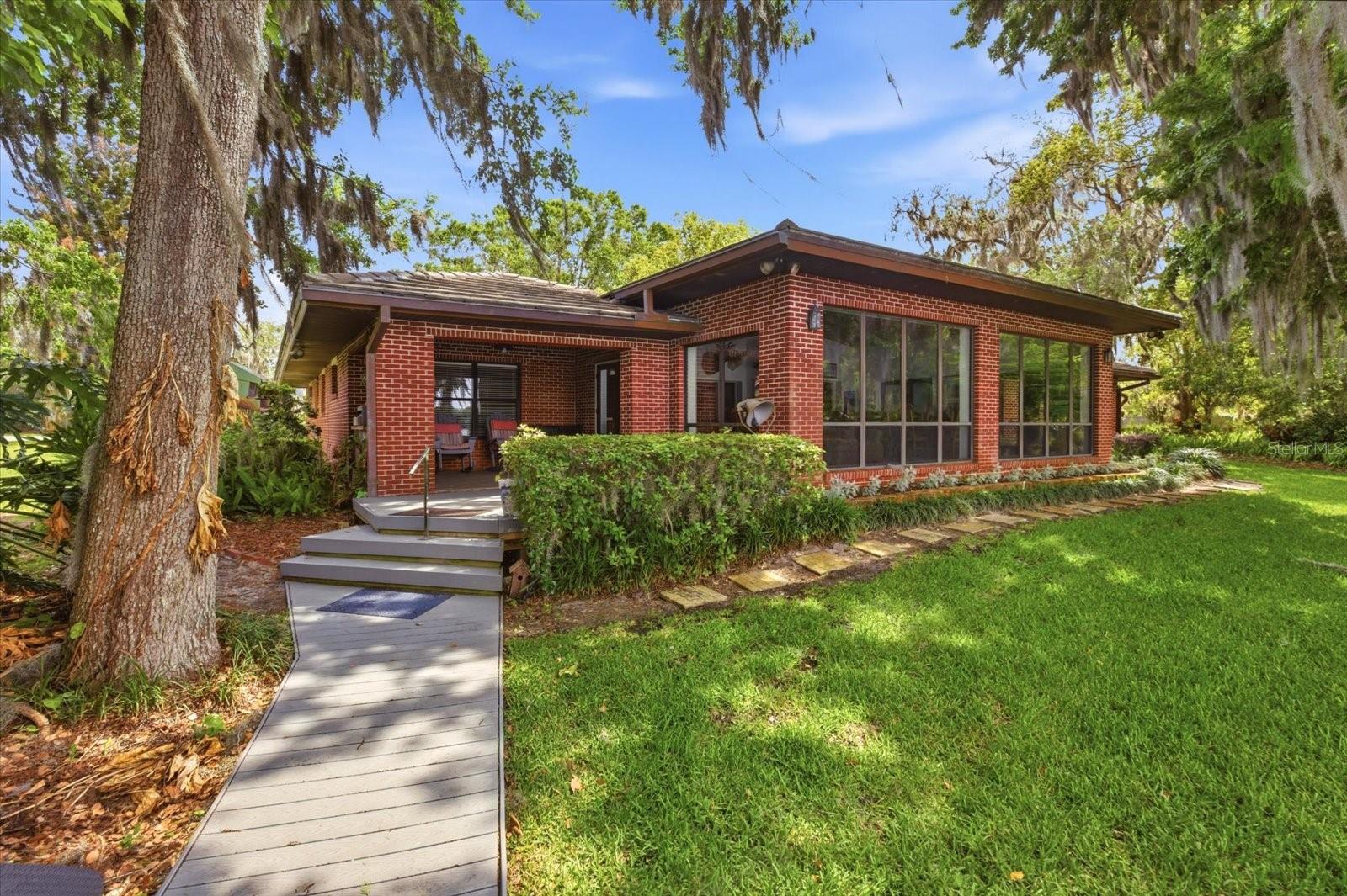 Image 62 of 73 For 4910 Lake Drive