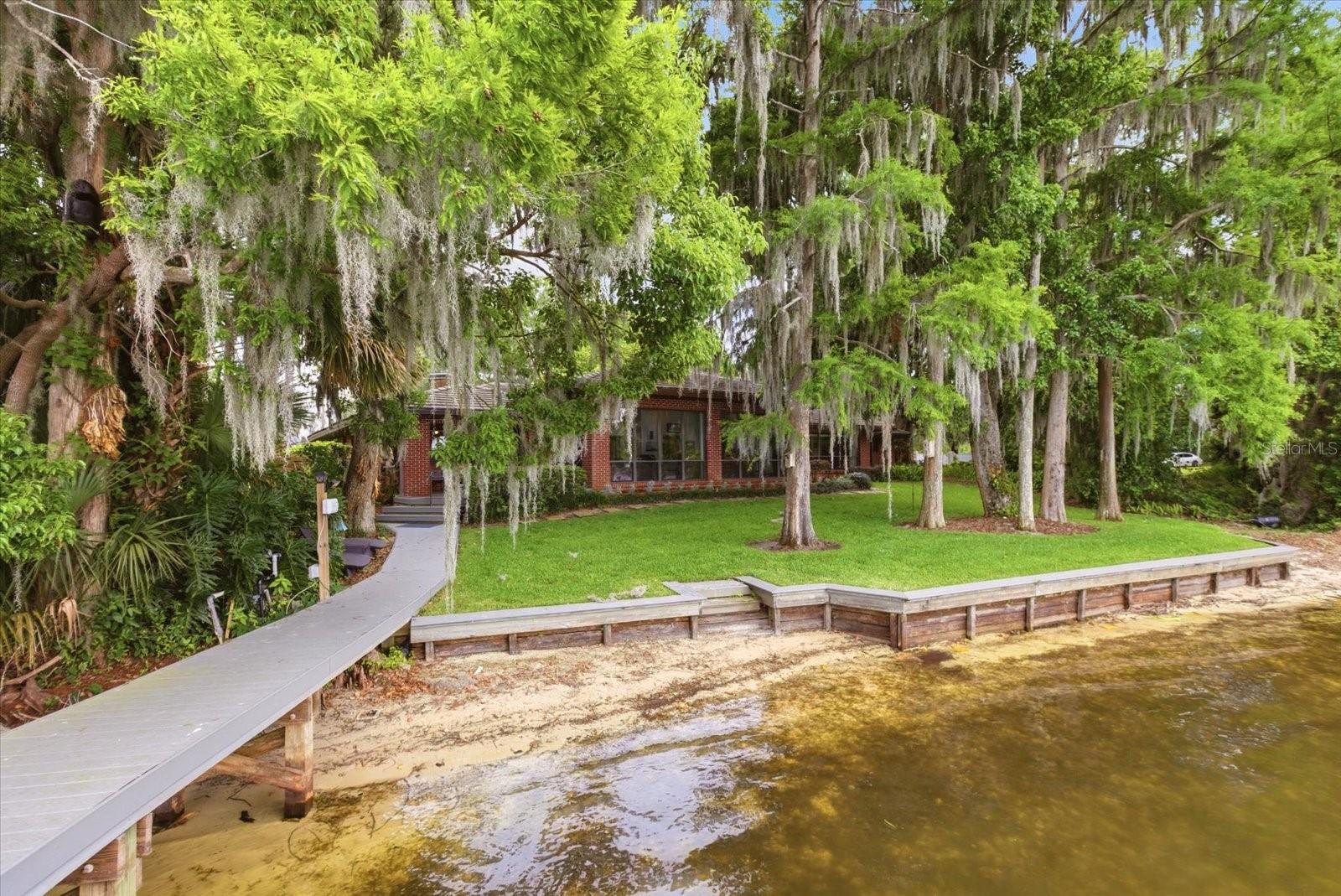 Image 9 of 73 For 4910 Lake Drive