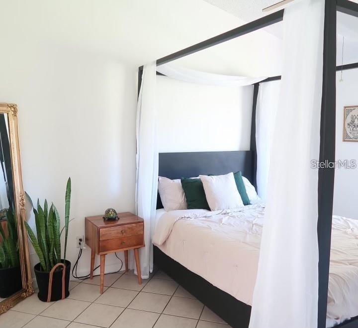 Image 7 of 12 For 15640 Kensington Trail