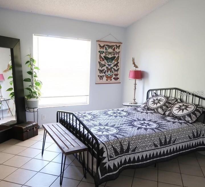 Image 9 of 12 For 15640 Kensington Trail