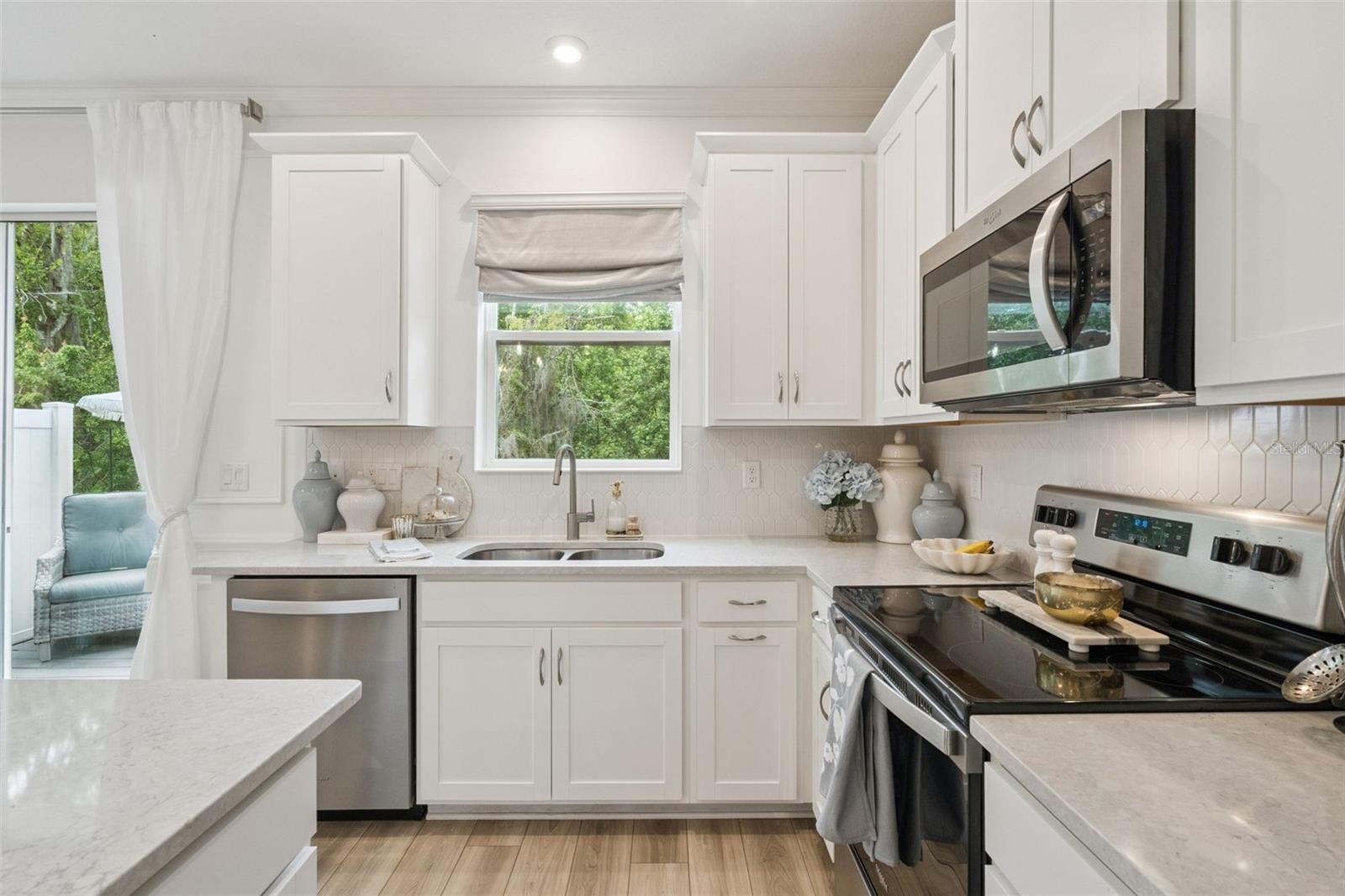 Image 12 of 28 For 896 Spring Palms Loop