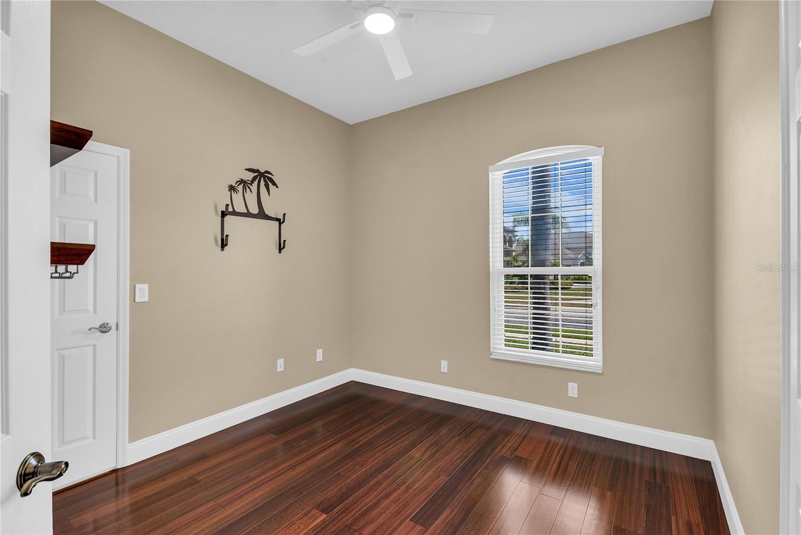 Image 32 of 52 For 9806 Mountain Lake Drive