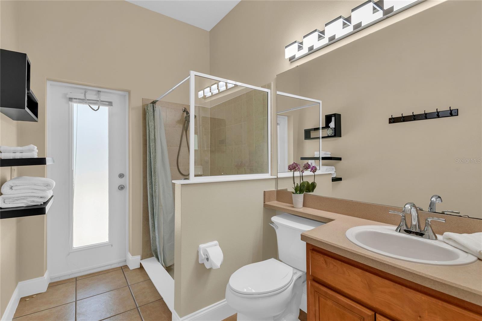 Image 37 of 52 For 9806 Mountain Lake Drive