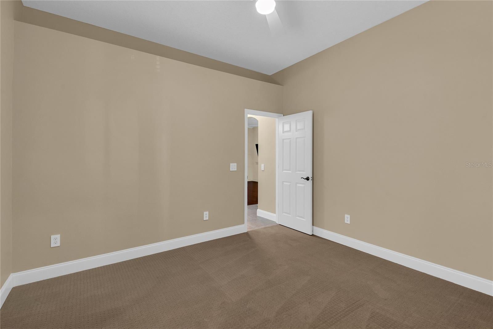 Image 40 of 52 For 9806 Mountain Lake Drive