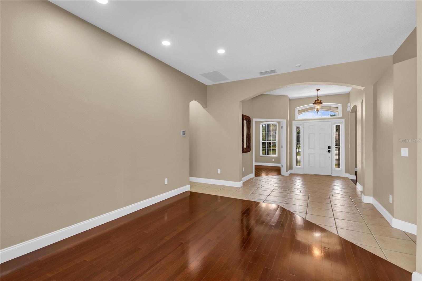 Image 6 of 52 For 9806 Mountain Lake Drive