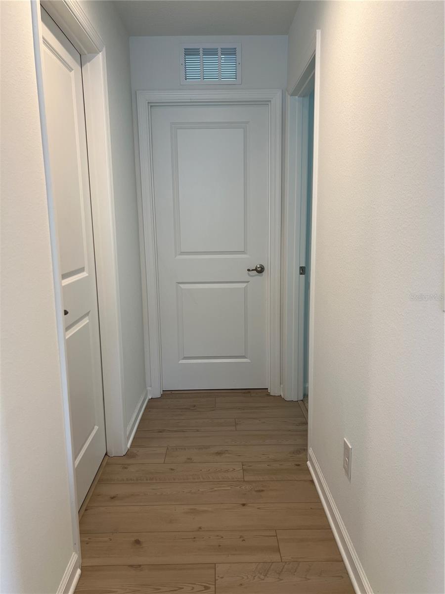 Image 22 of 32 For 1741 Crowncrest Drive