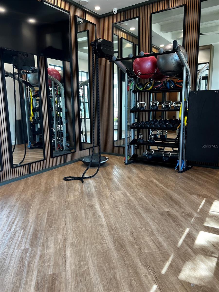 Image 30 of 32 For 1741 Crowncrest Drive