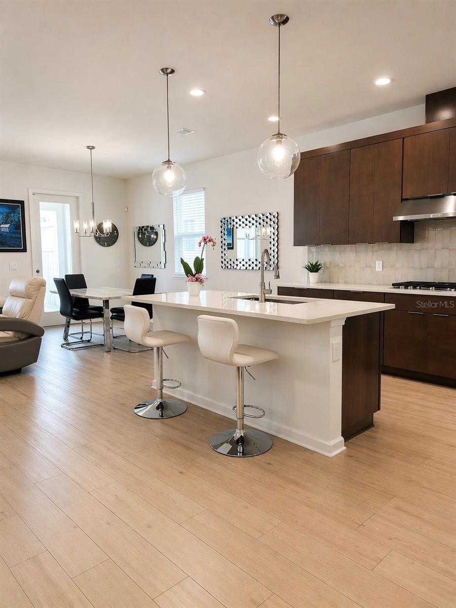 Image 7 of 32 For 1741 Crowncrest Drive