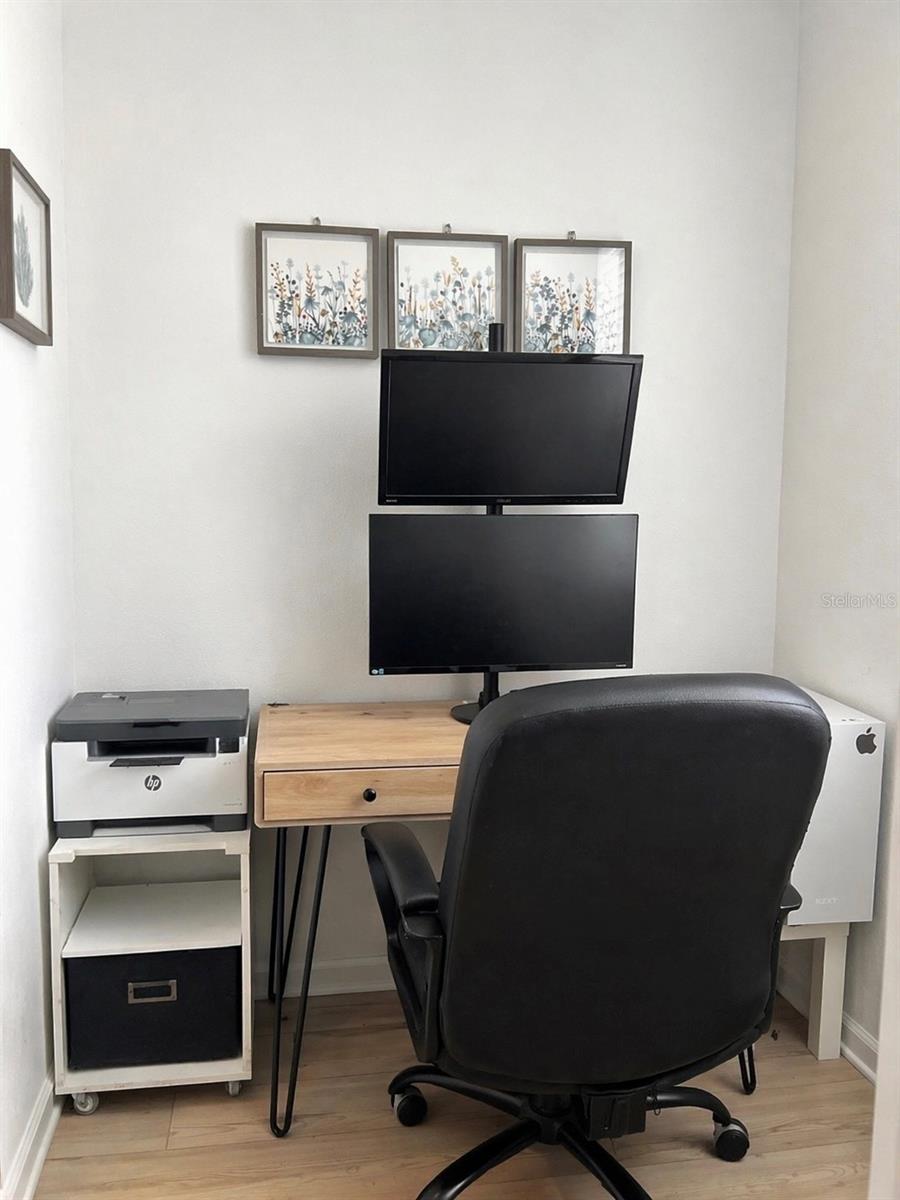 Image 9 of 32 For 1741 Crowncrest Drive