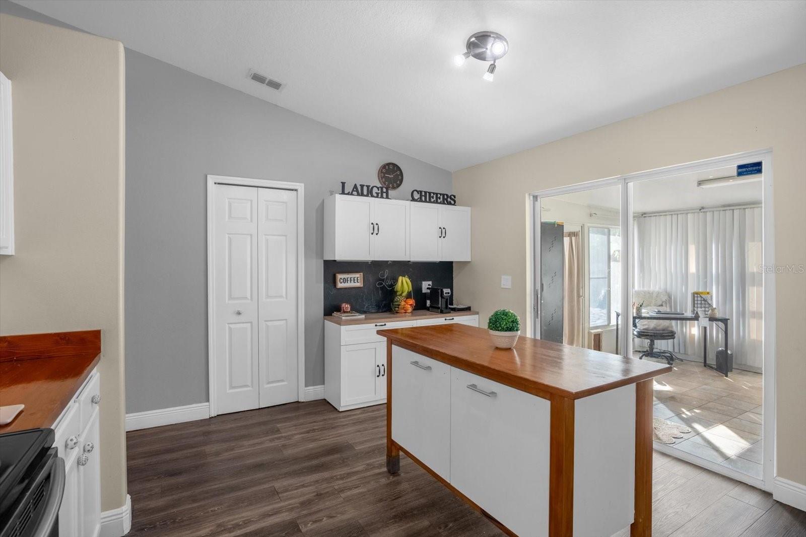 Image 9 of 31 For 2547 Abacus Court