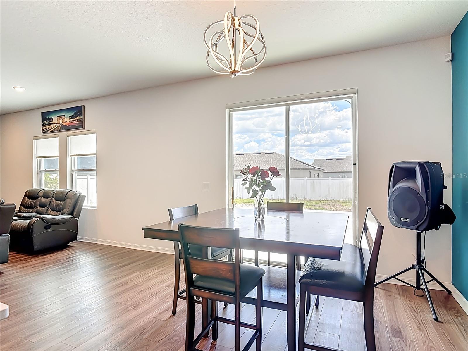 Image 11 of 43 For 1629 Hill Park Drive