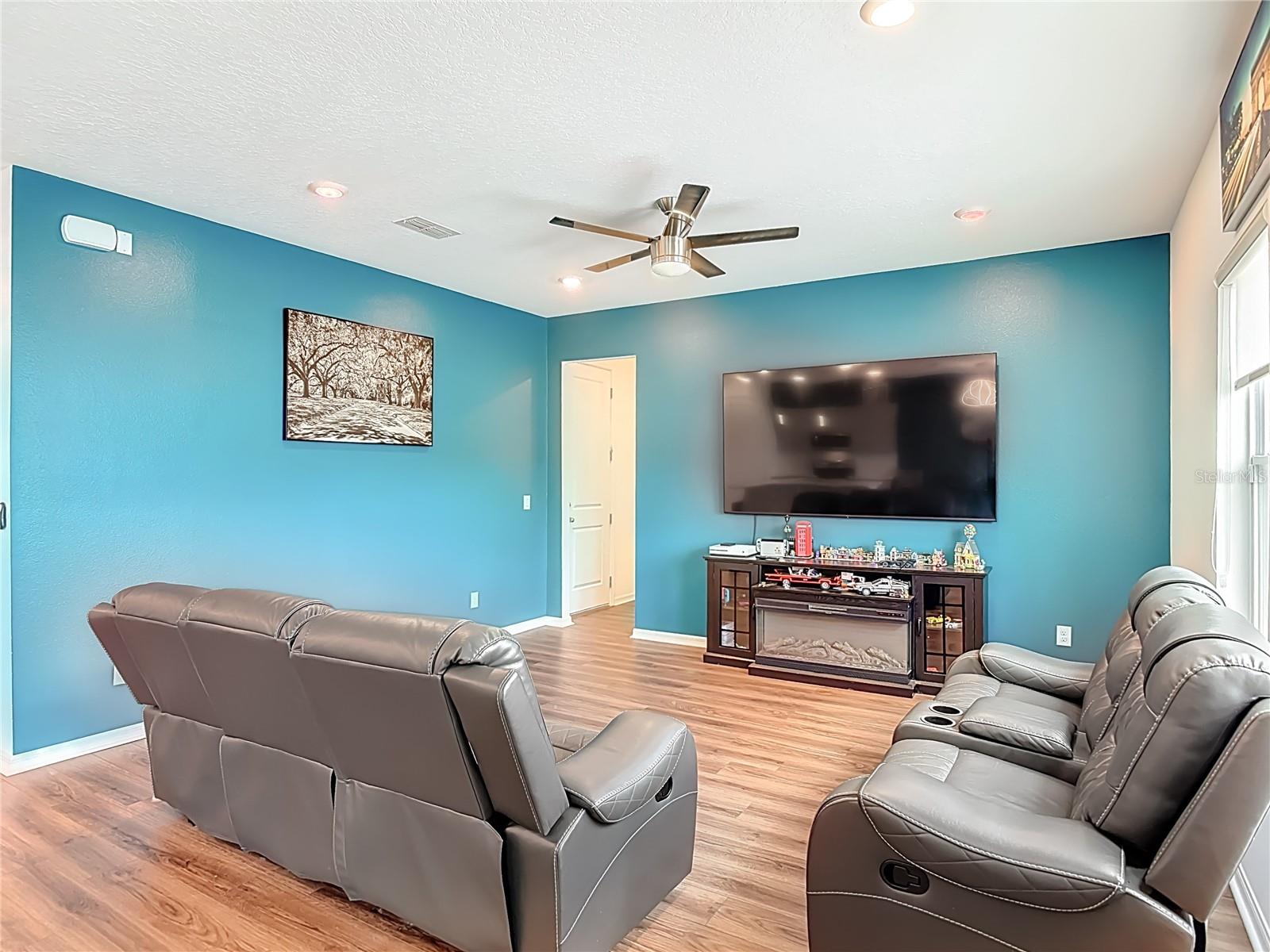 Image 15 of 43 For 1629 Hill Park Drive