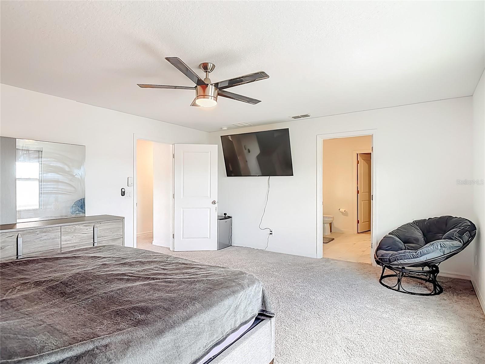 Image 23 of 43 For 1629 Hill Park Drive