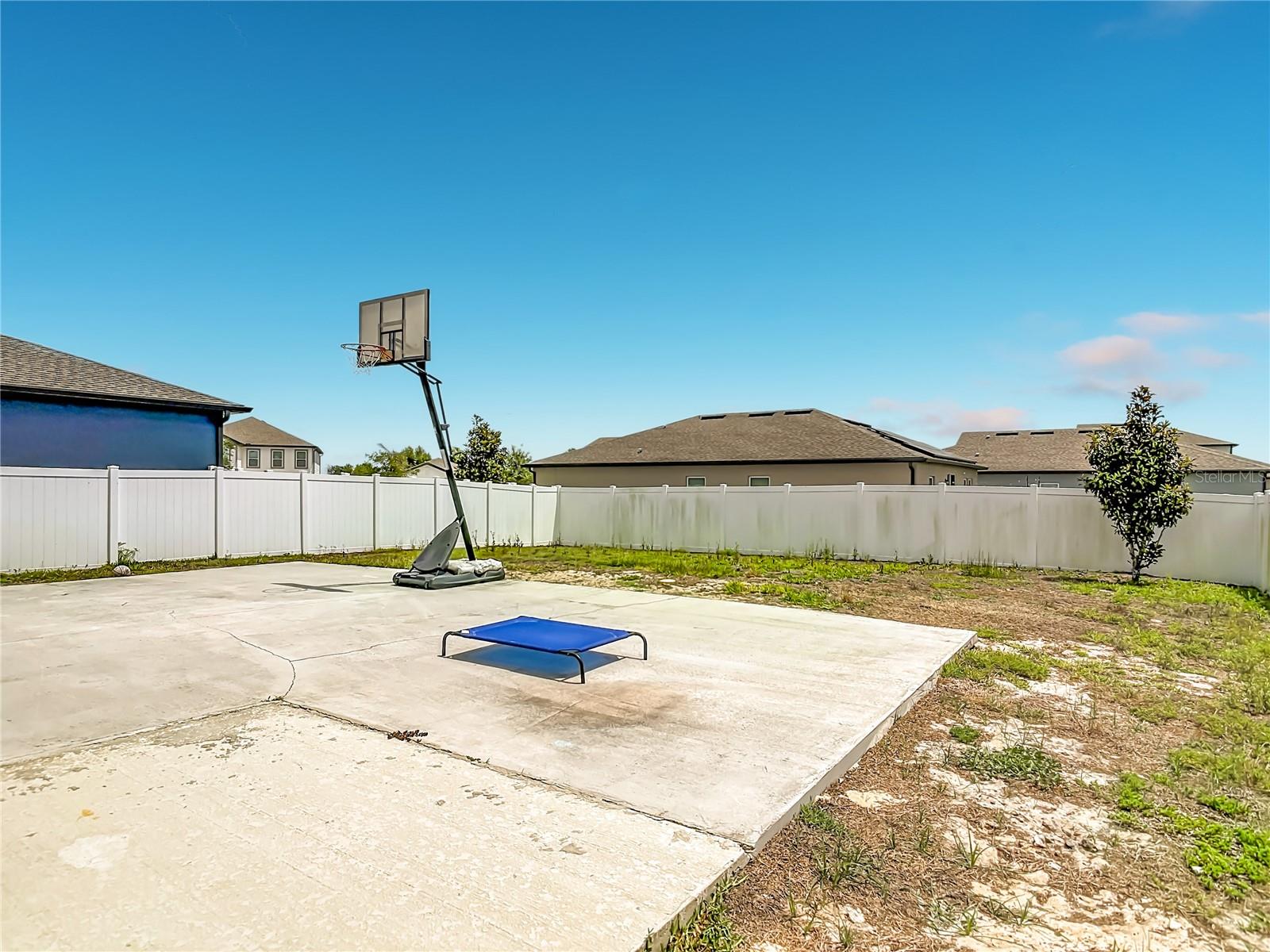 Image 32 of 43 For 1629 Hill Park Drive