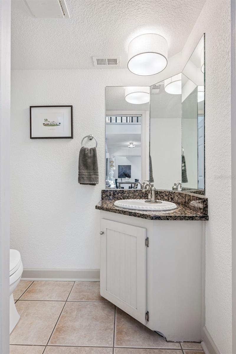 Image 16 of 40 For 4202 Woodlynne Lane