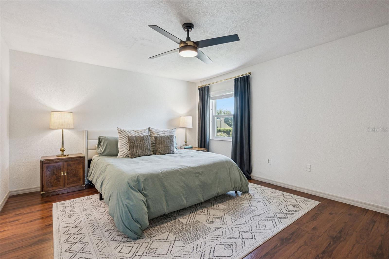 Image 18 of 40 For 4202 Woodlynne Lane