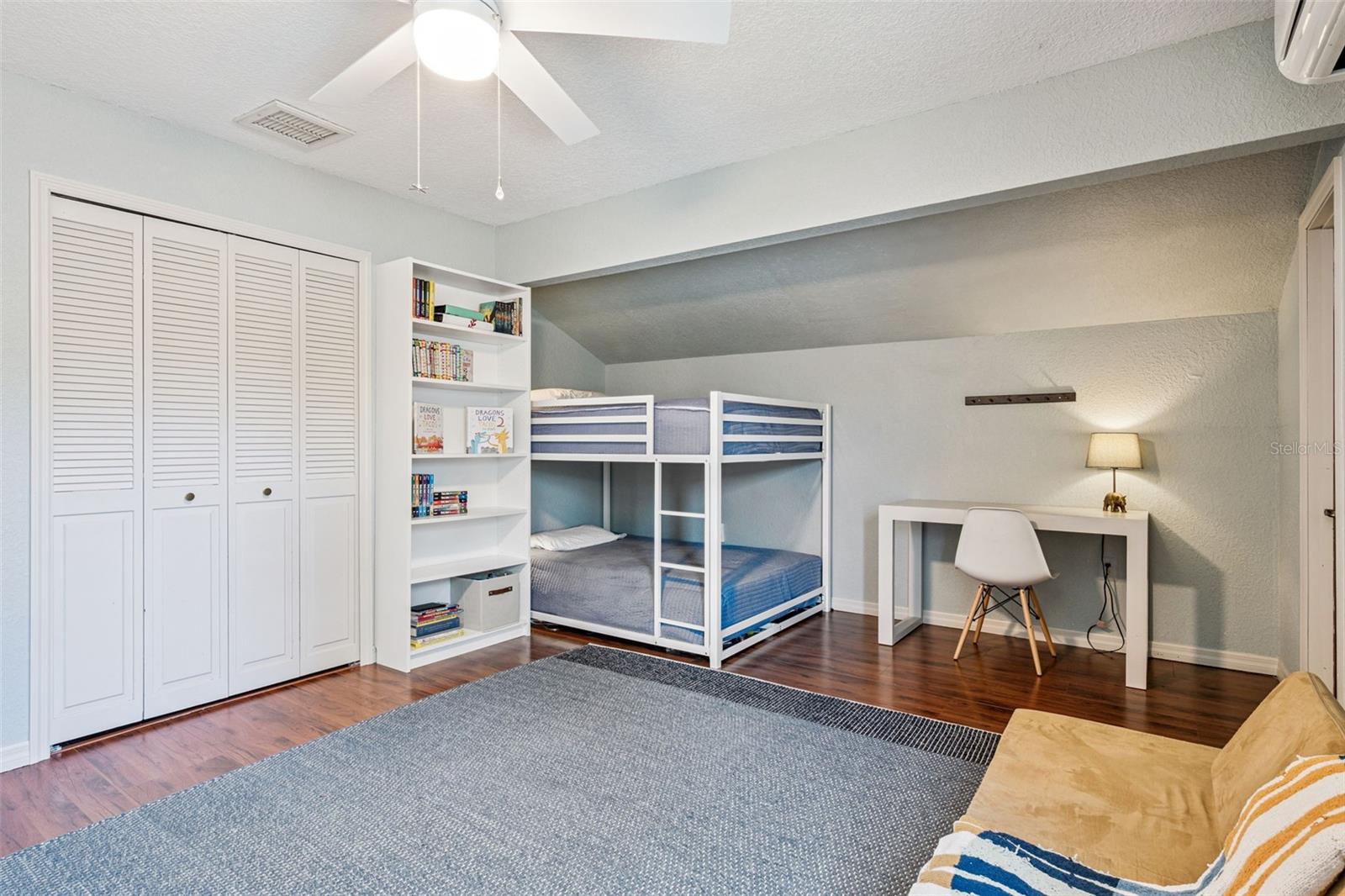 Image 22 of 40 For 4202 Woodlynne Lane