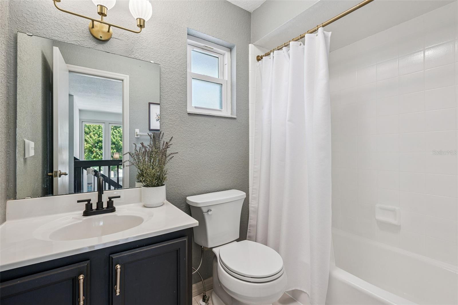 Image 26 of 40 For 4202 Woodlynne Lane