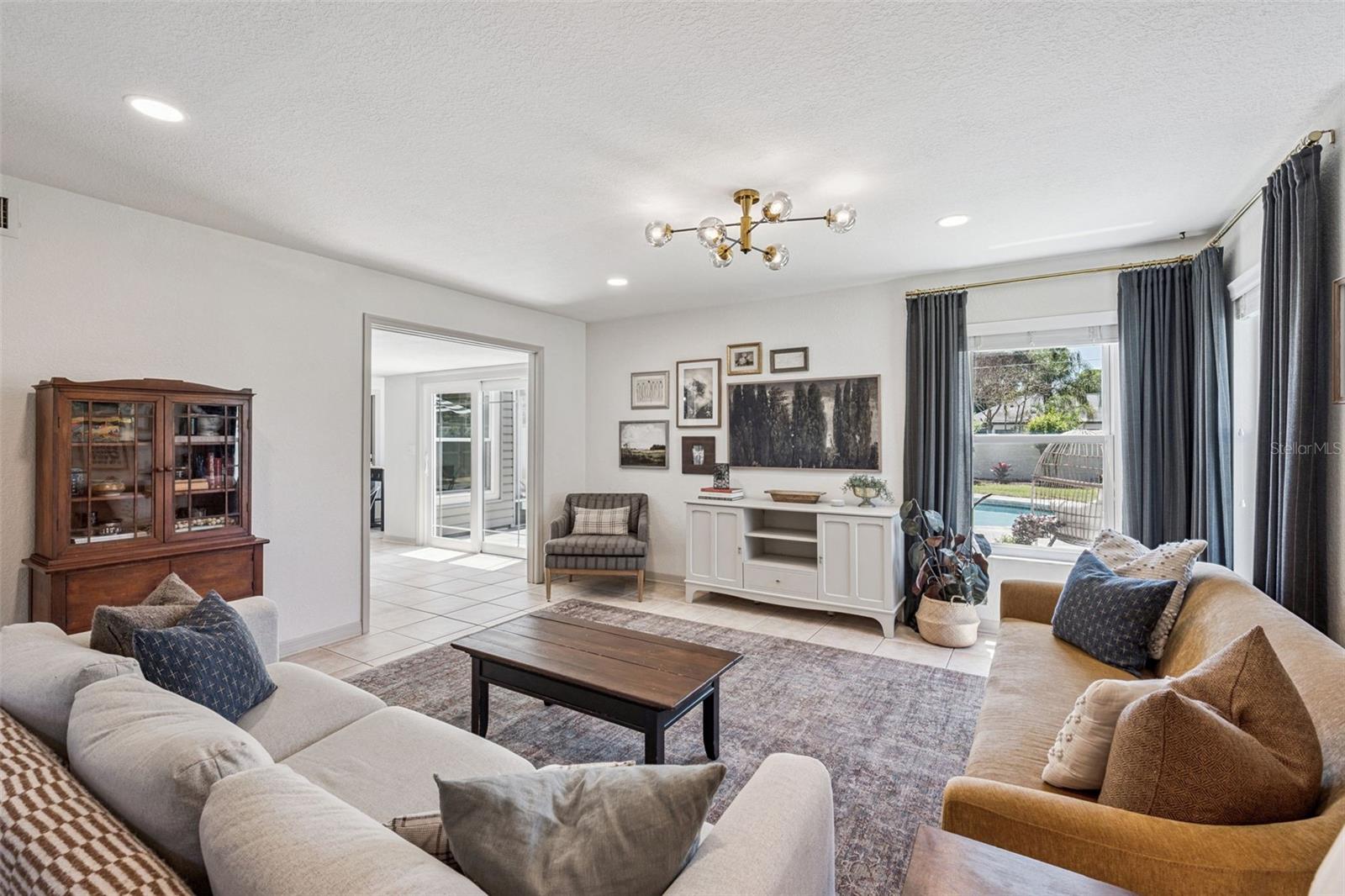 Image 8 of 40 For 4202 Woodlynne Lane