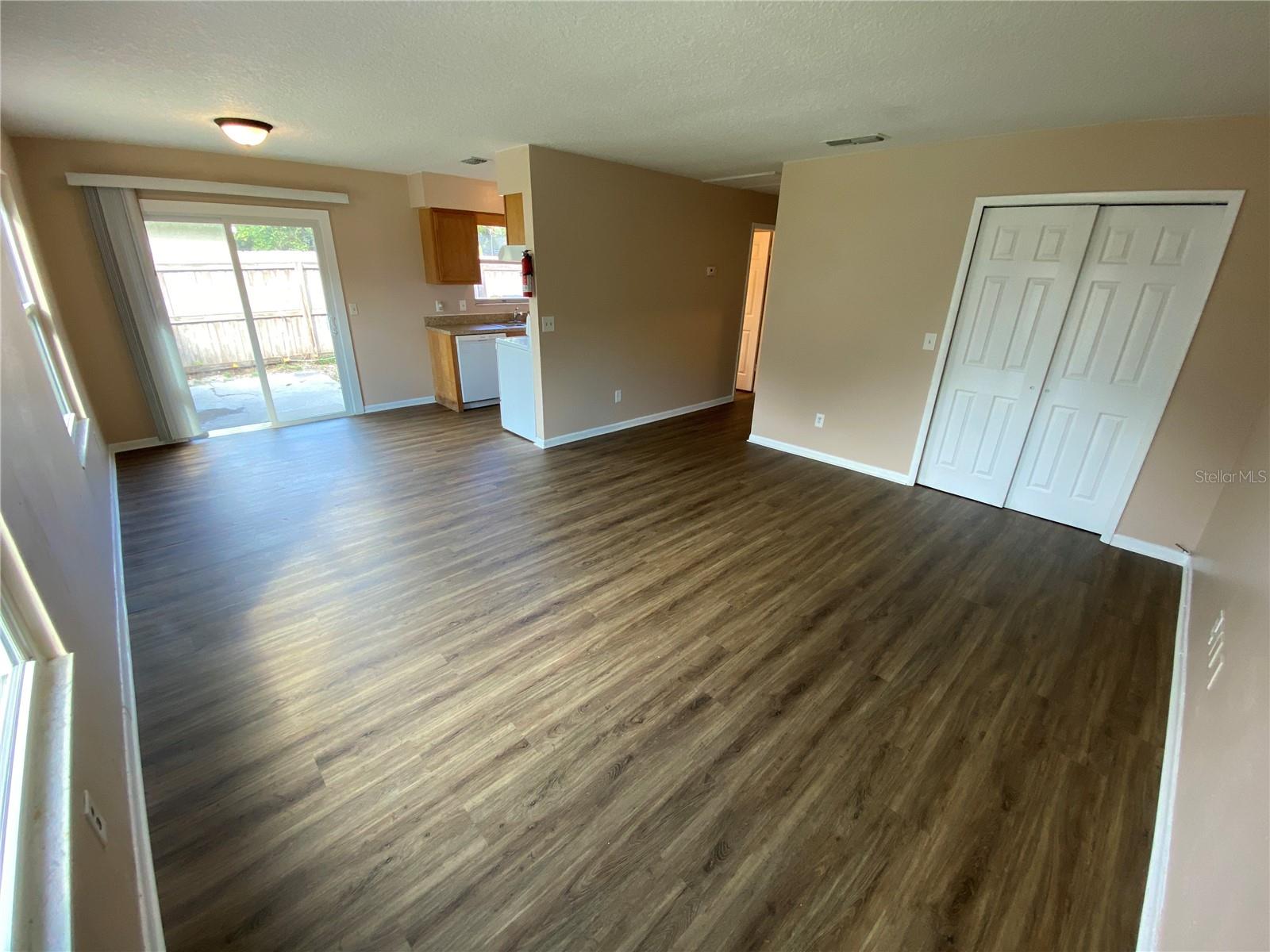 Image 12 of 15 For 922 Beau Court