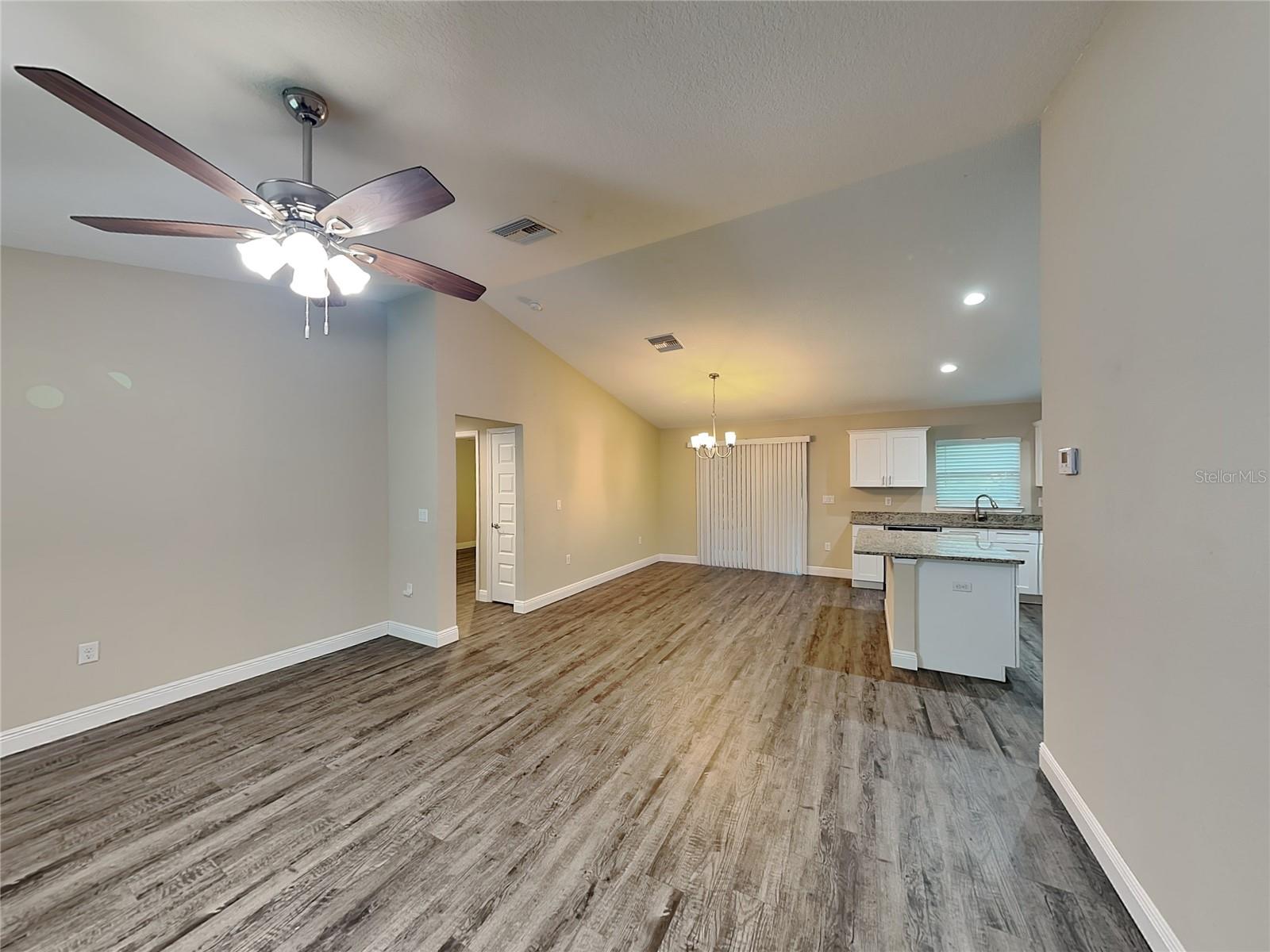 Image 3 of 15 For 904 Rum Place
