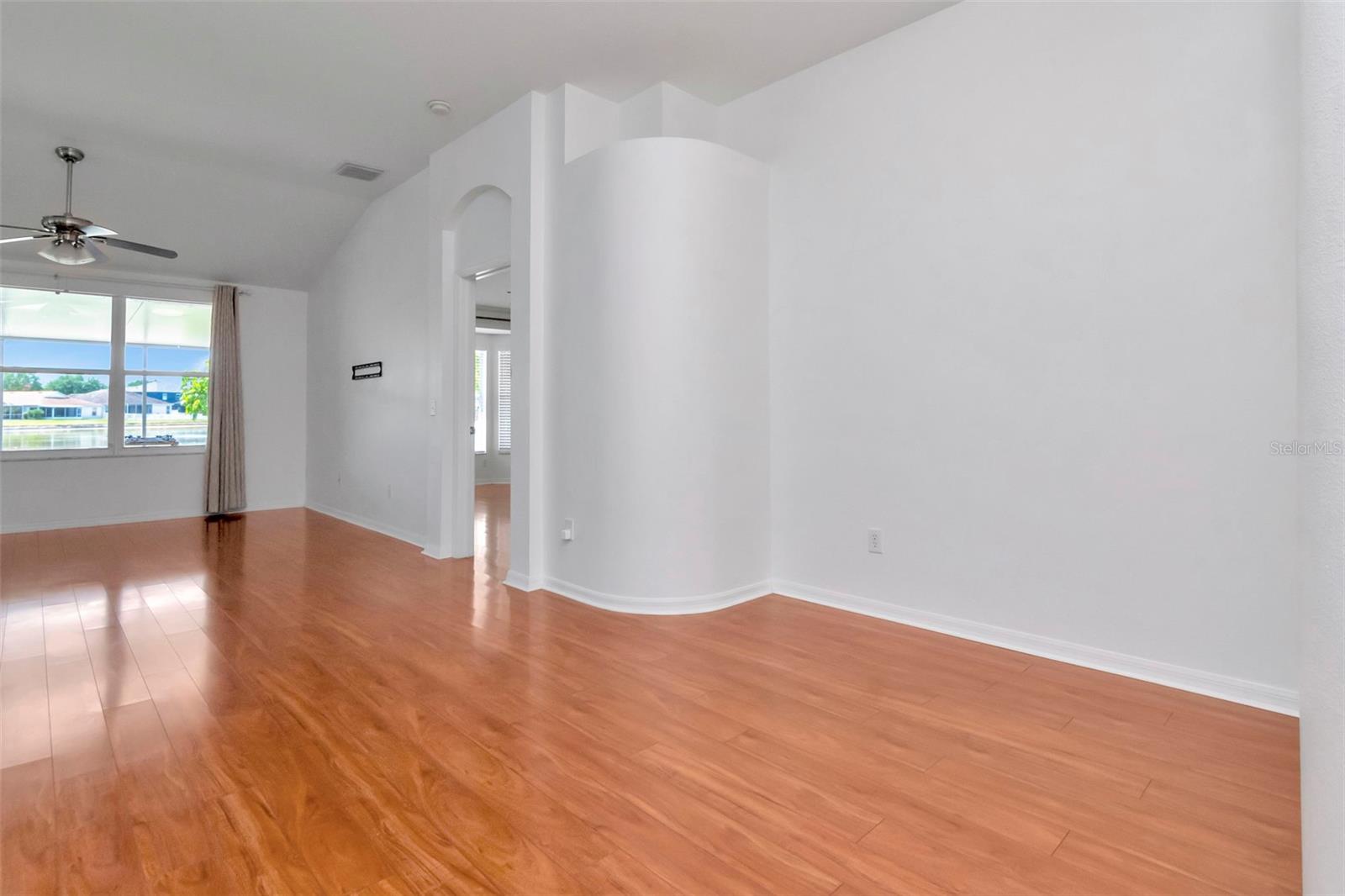 Image 34 of 80 For 8408 Canterbury Lake Boulevard