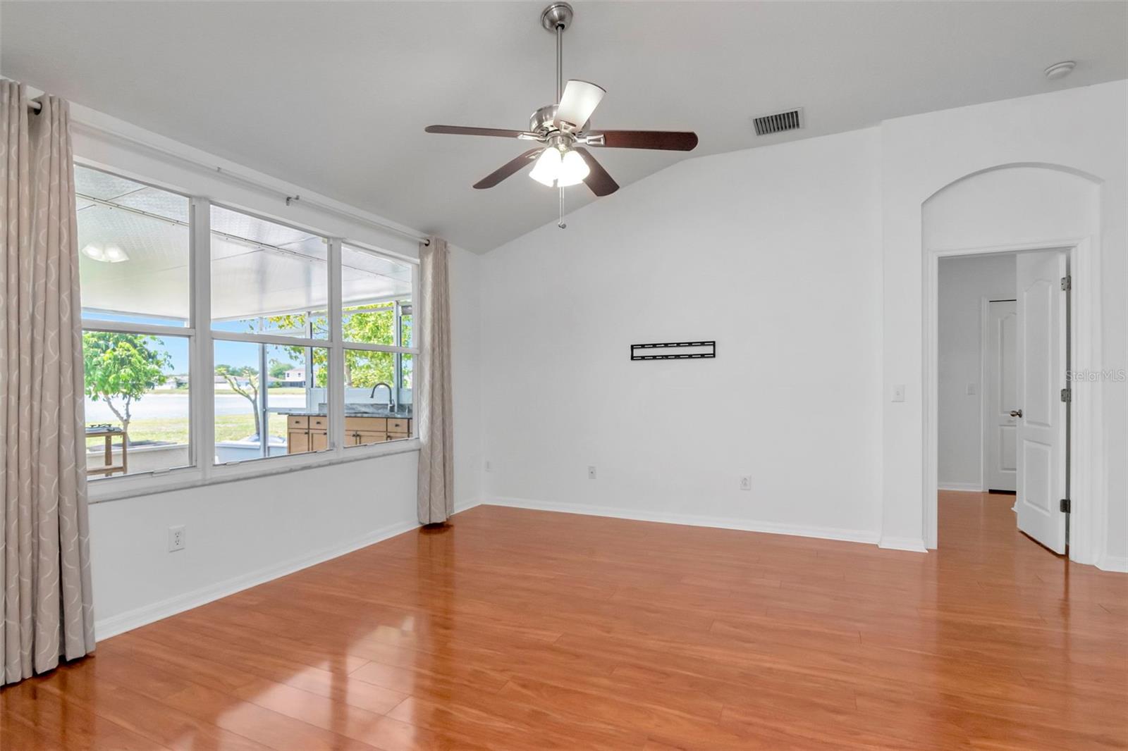 Image 44 of 80 For 8408 Canterbury Lake Boulevard