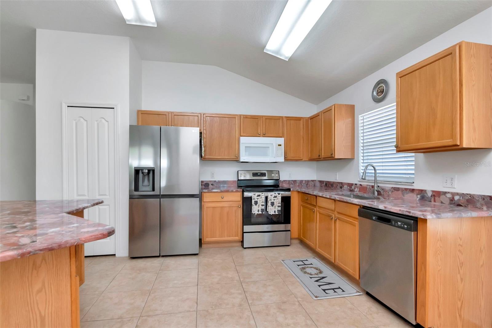 Image 56 of 80 For 8408 Canterbury Lake Boulevard