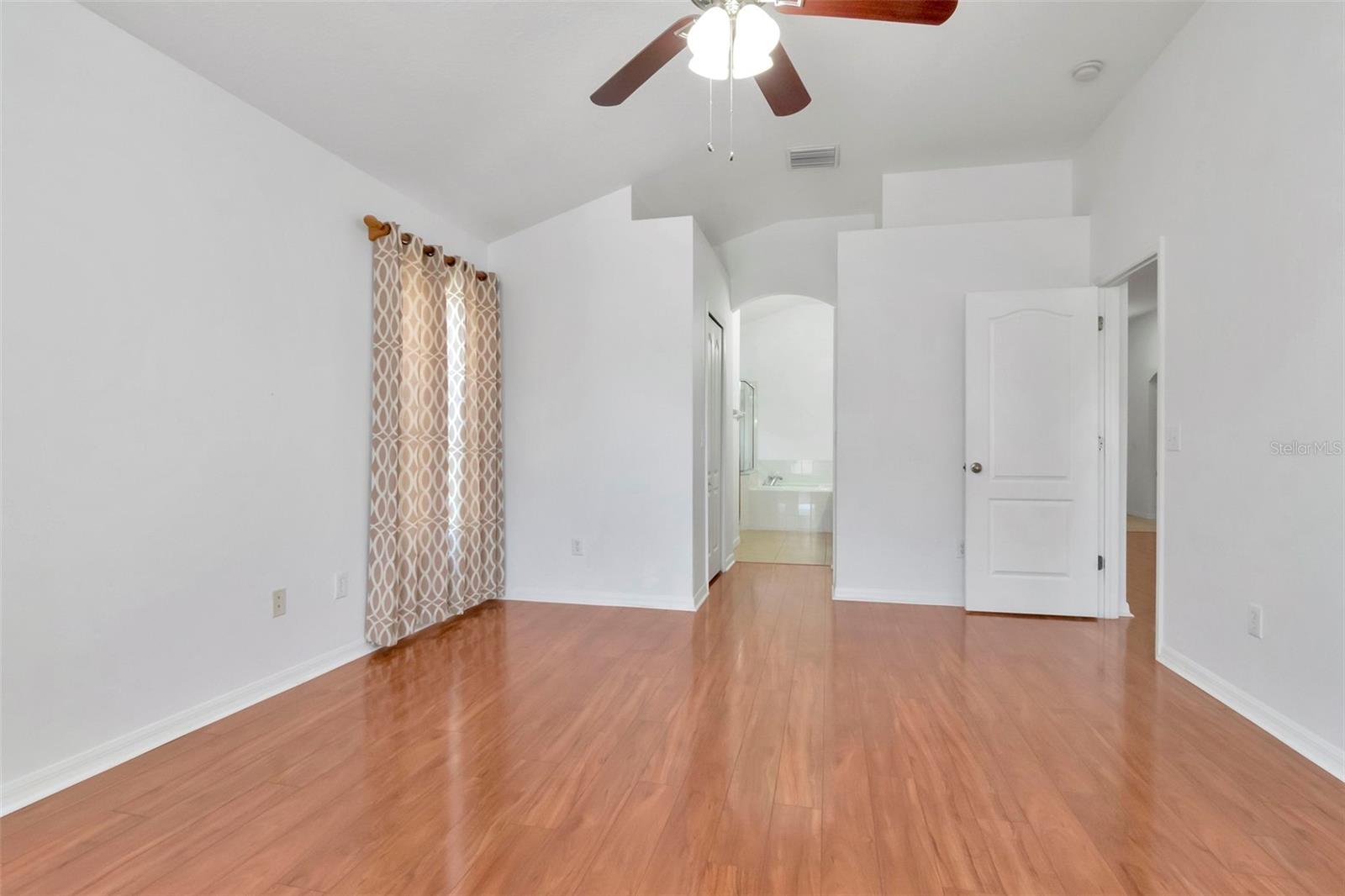 Image 62 of 80 For 8408 Canterbury Lake Boulevard