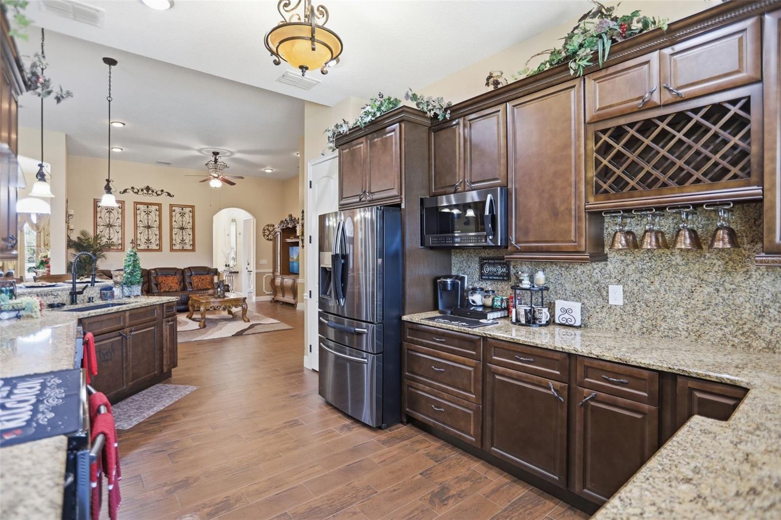 Image 21 of 87 For 13429 Montevista Road