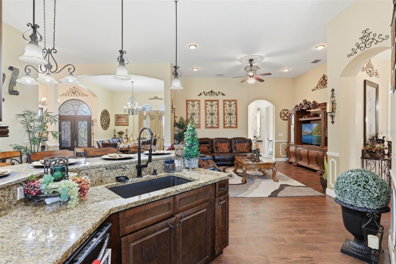 Image 22 of 87 For 13429 Montevista Road