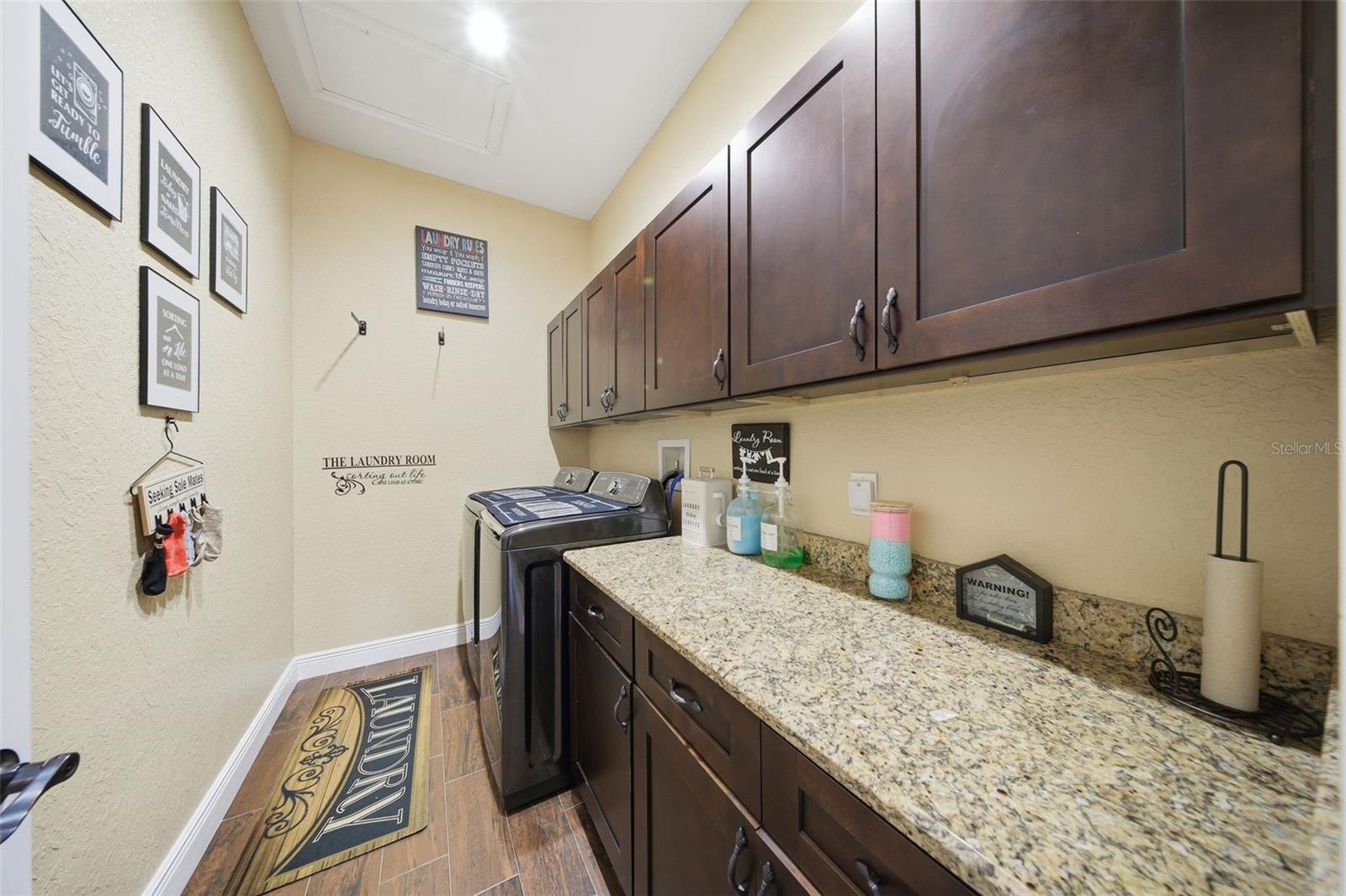 Image 24 of 87 For 13429 Montevista Road