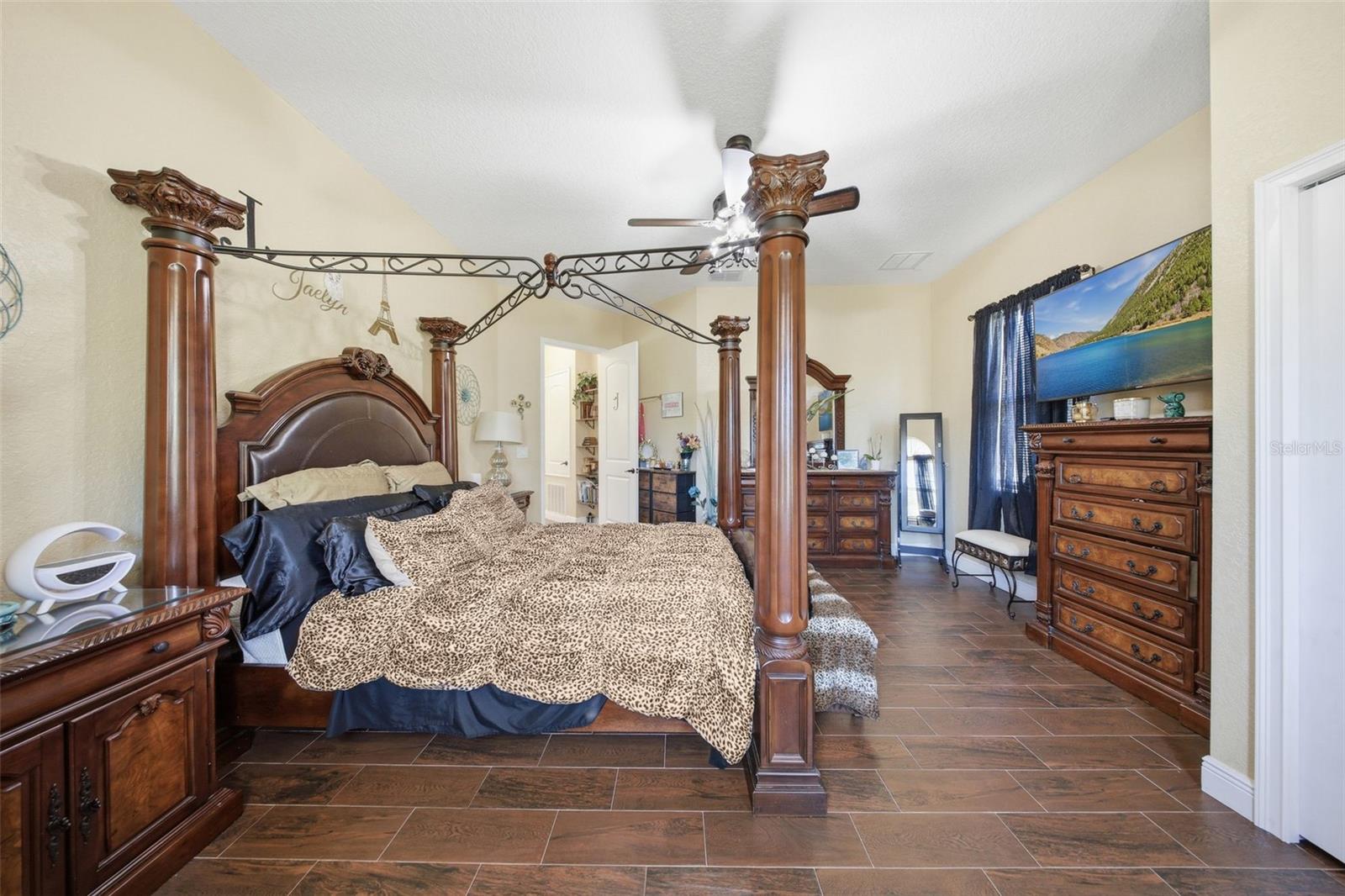 Image 39 of 87 For 13429 Montevista Road