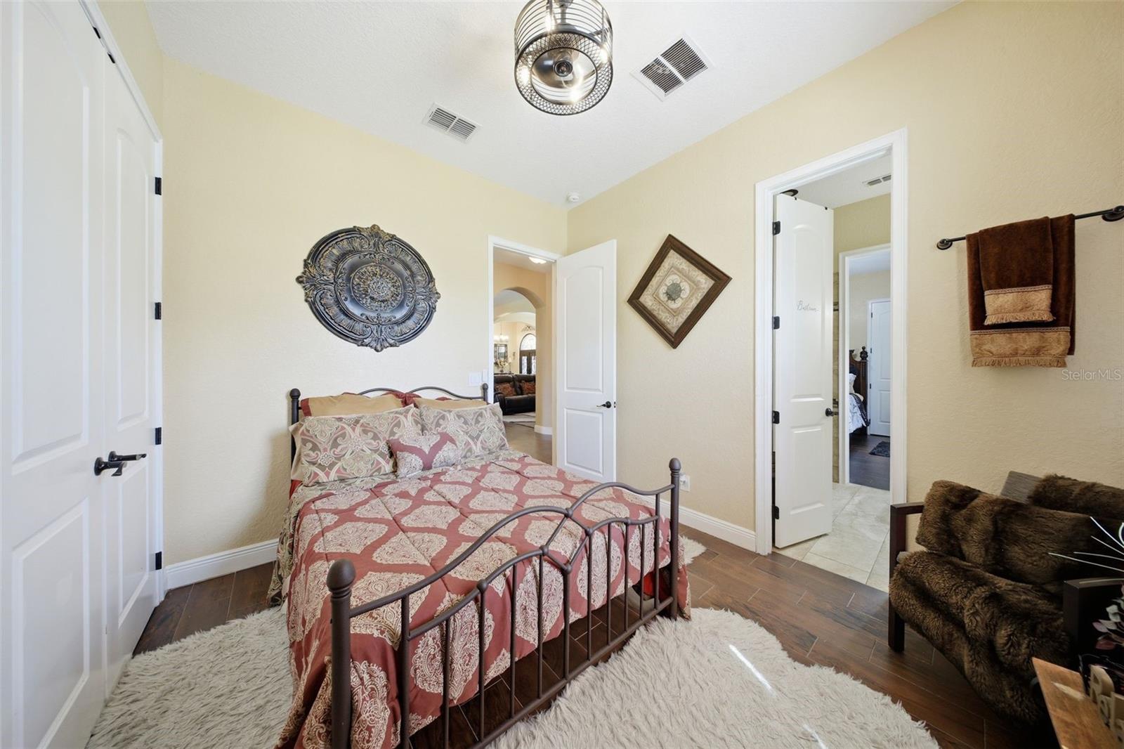 Image 47 of 87 For 13429 Montevista Road