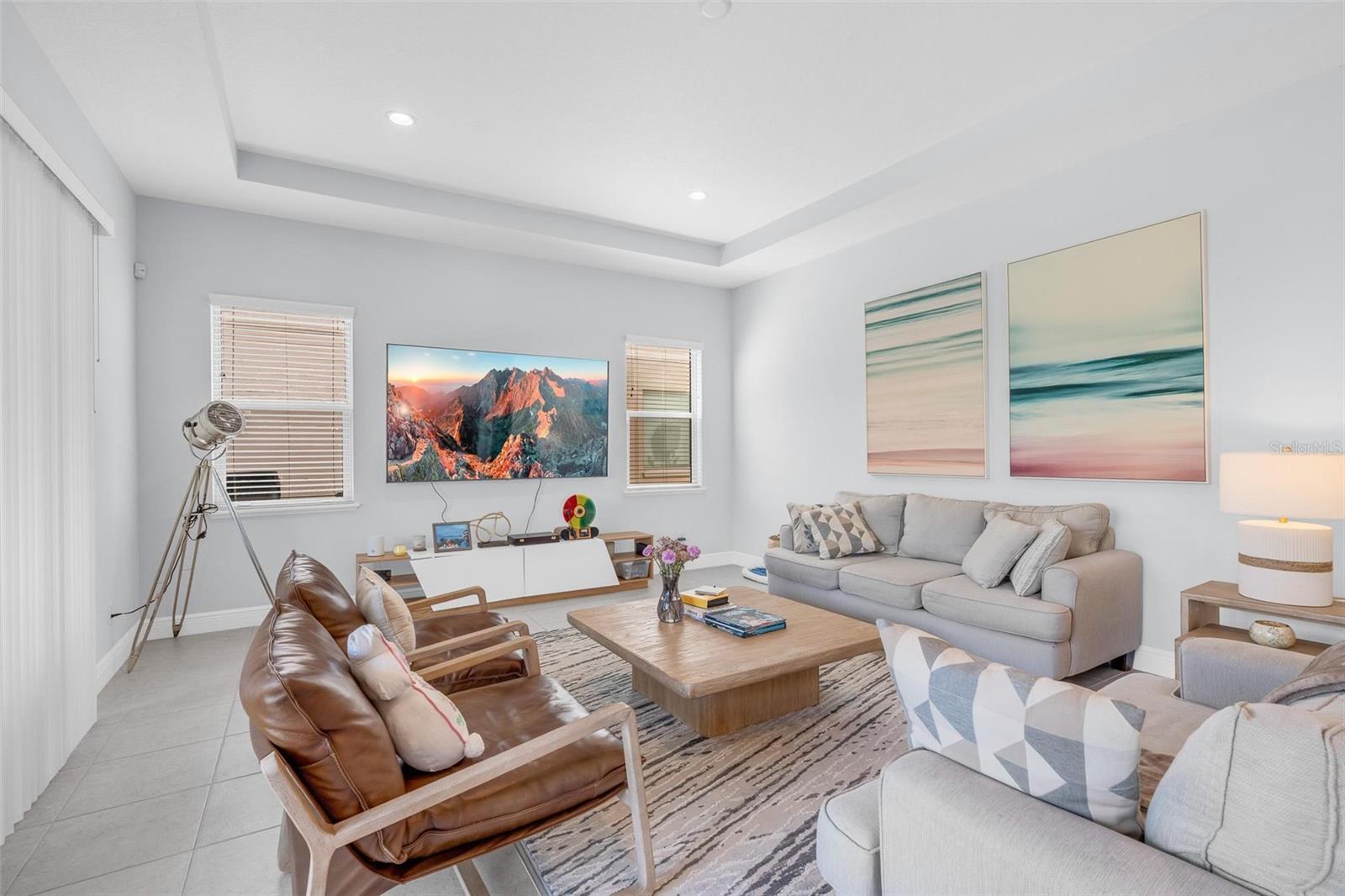 Image 11 of 63 For 15161 Canoe Place