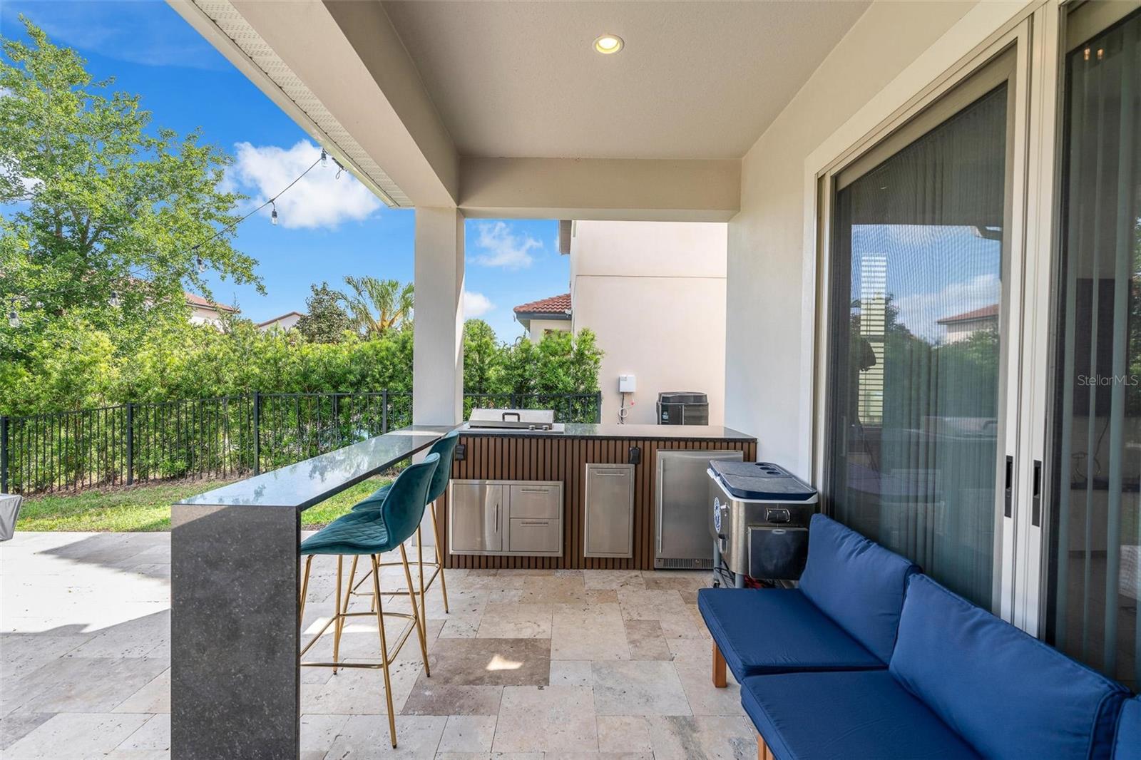 Image 19 of 63 For 15161 Canoe Place