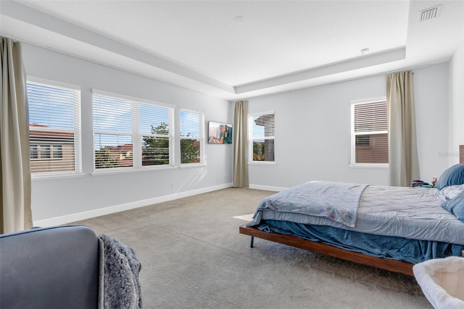 Image 25 of 63 For 15161 Canoe Place