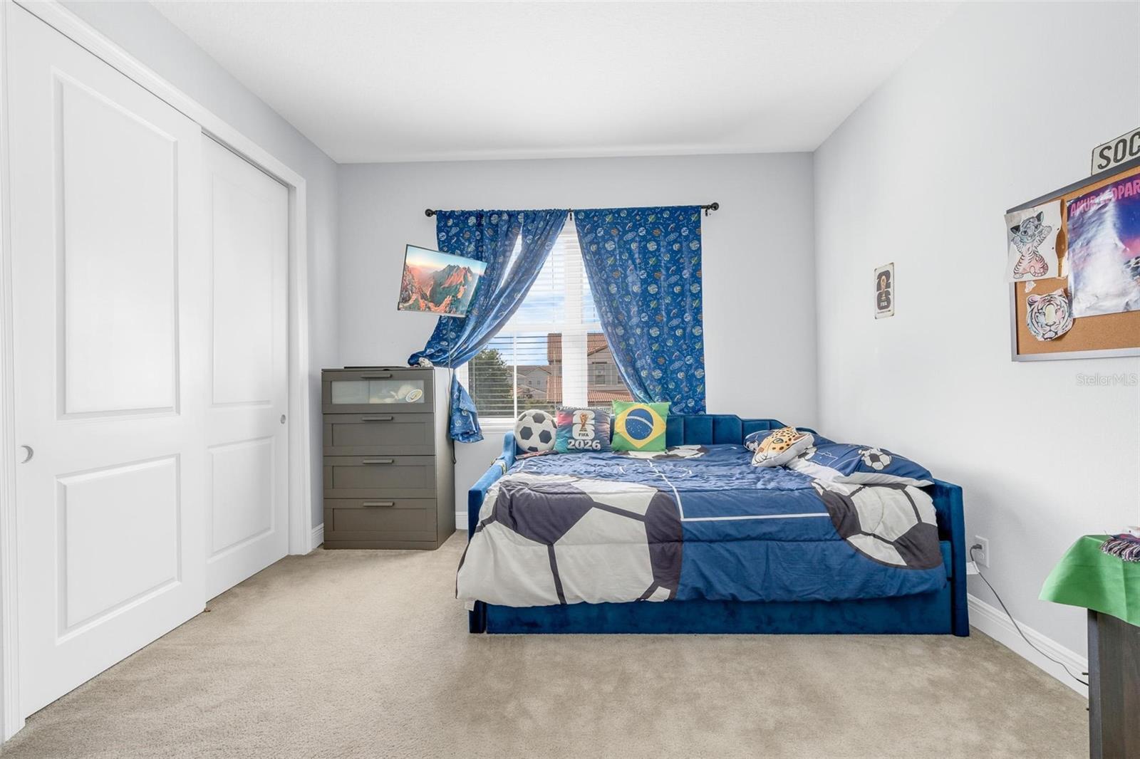 Image 41 of 63 For 15161 Canoe Place