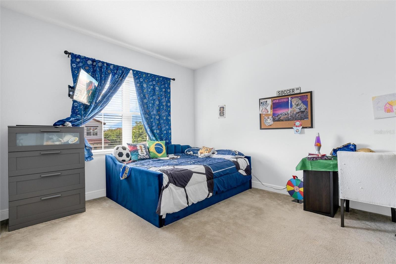 Image 42 of 63 For 15161 Canoe Place