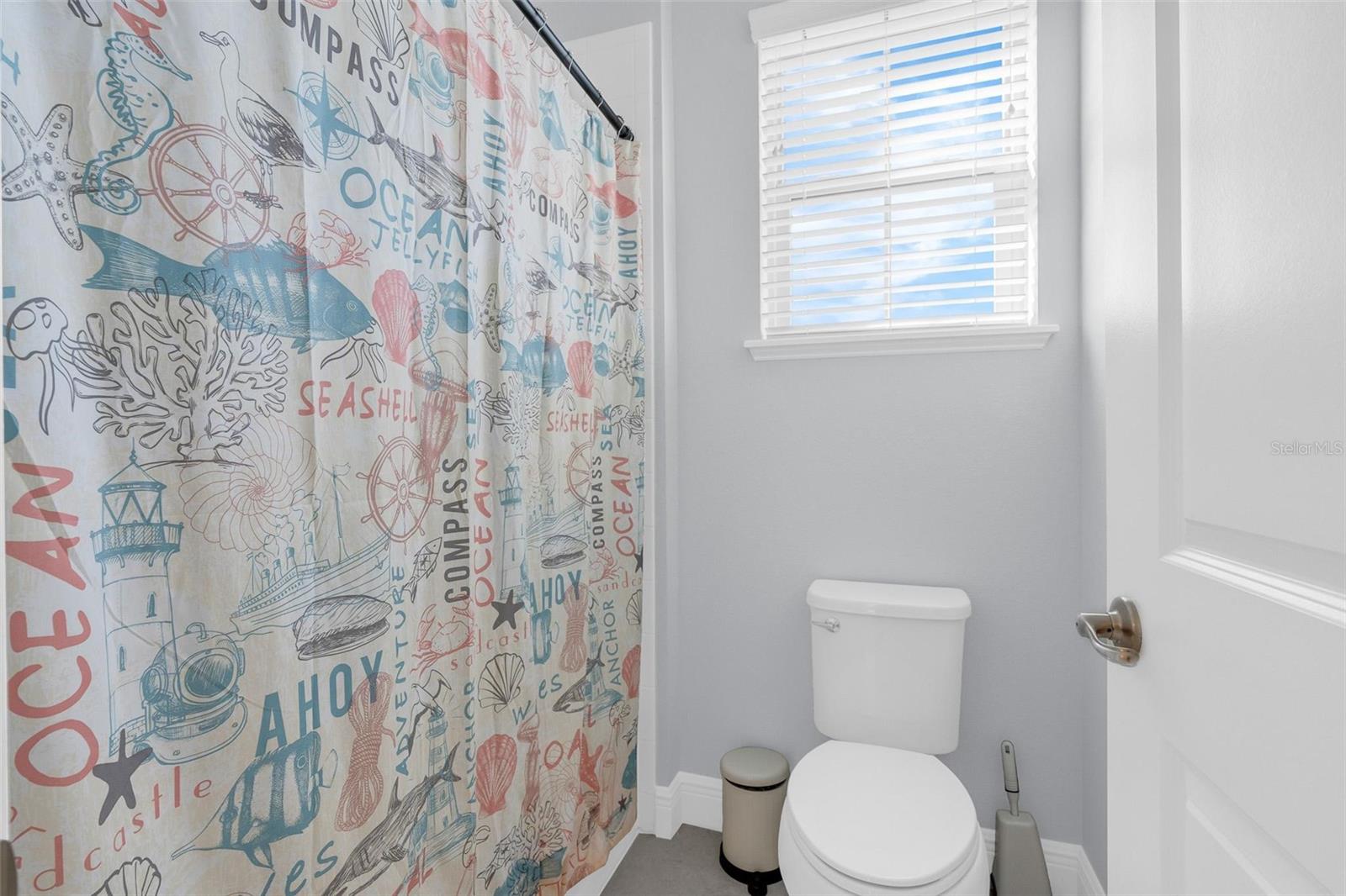 Image 43 of 63 For 15161 Canoe Place