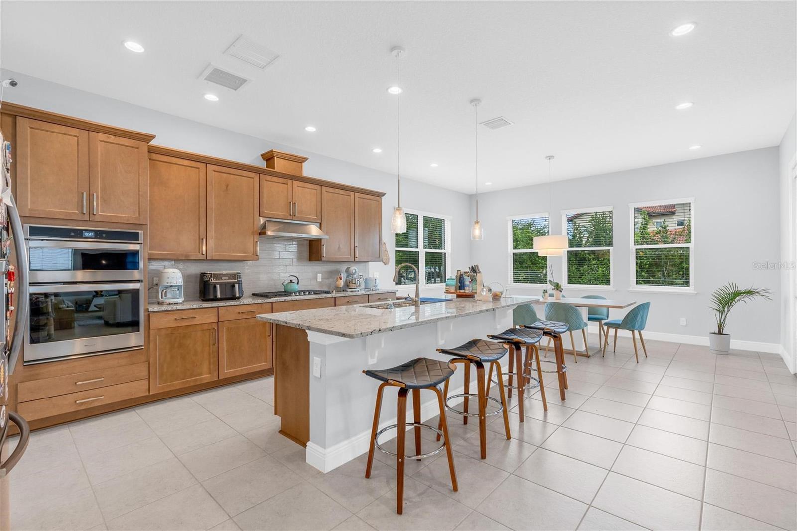 Image 48 of 63 For 15161 Canoe Place