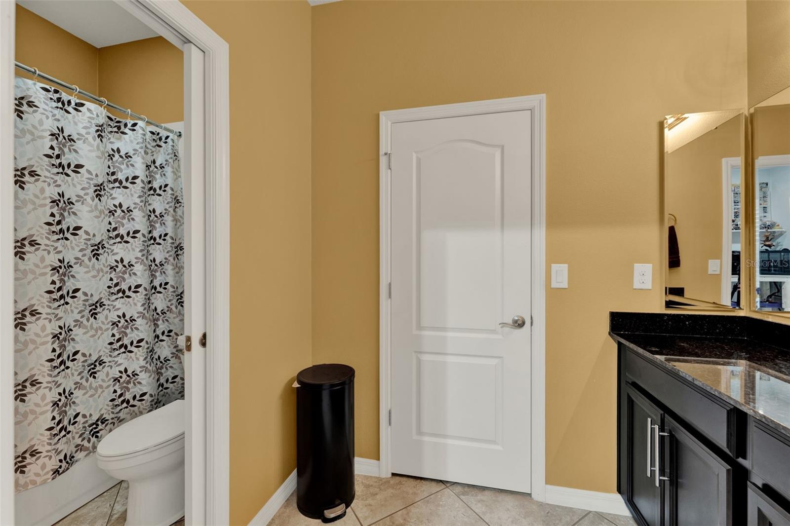 Image 19 of 34 For 1692 Blue Grass Boulevard