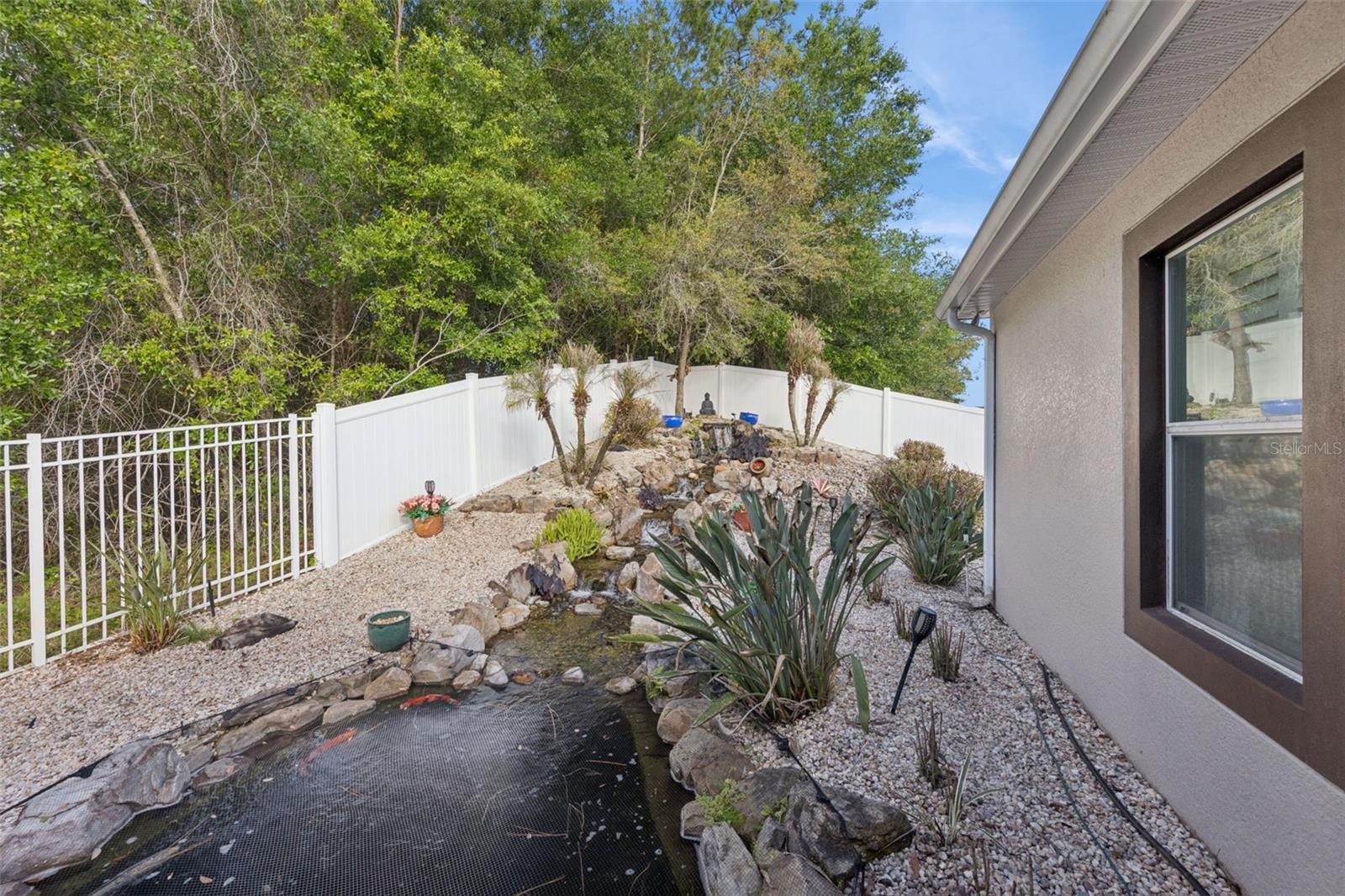 Image 29 of 34 For 1692 Blue Grass Boulevard