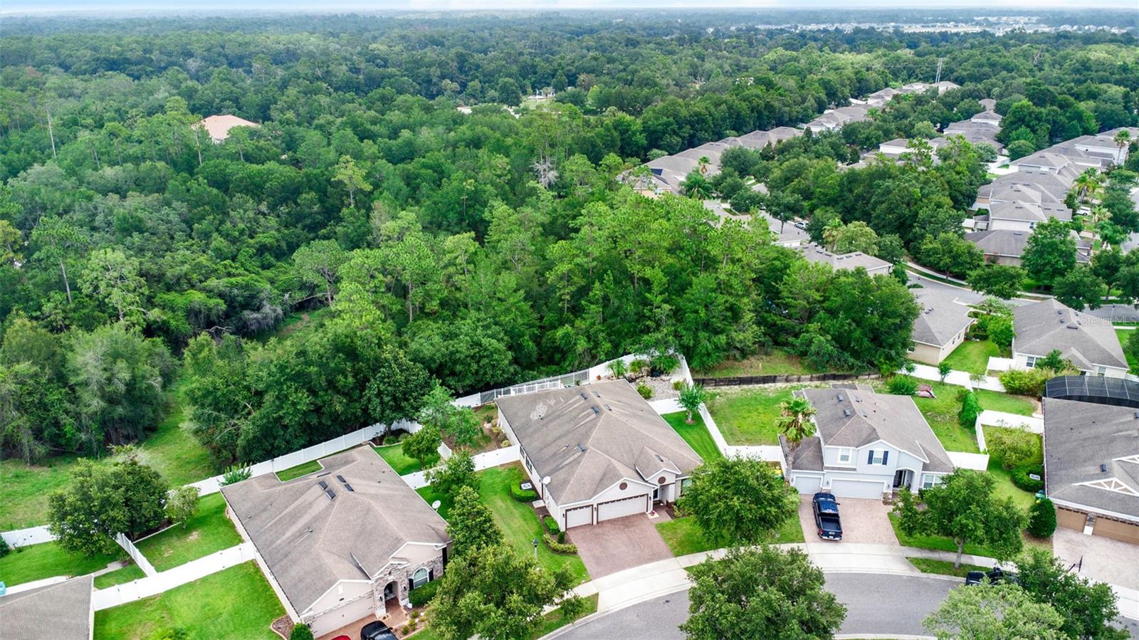 Image 31 of 34 For 1692 Blue Grass Boulevard