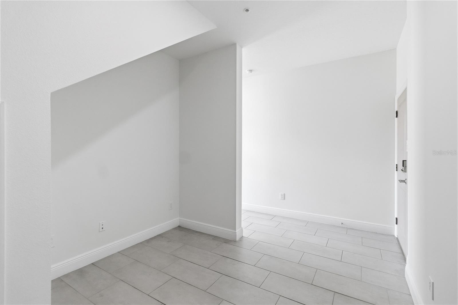 Image 12 of 57 For 13444 Stoddart Avenue