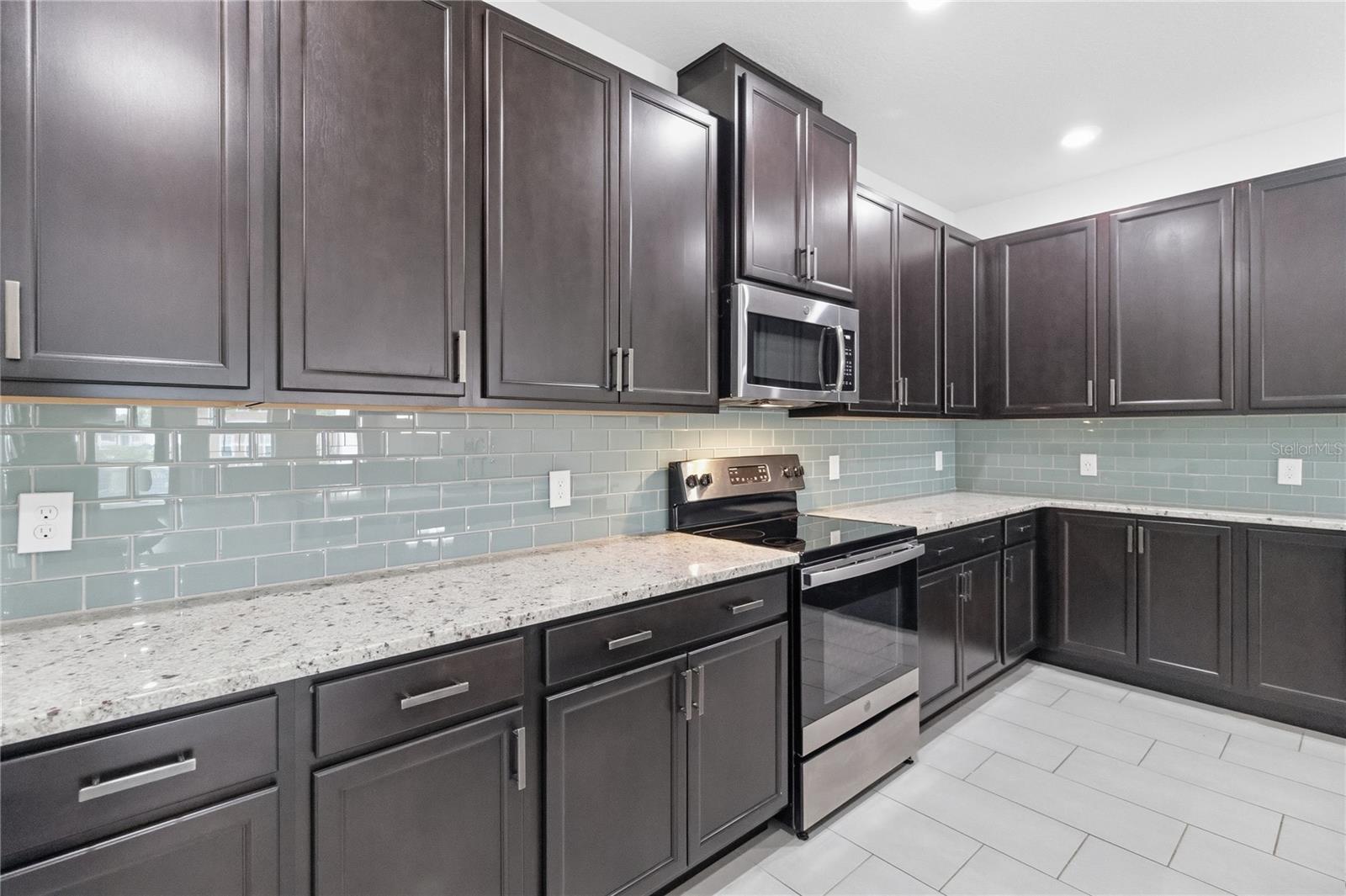 Image 25 of 57 For 13444 Stoddart Avenue